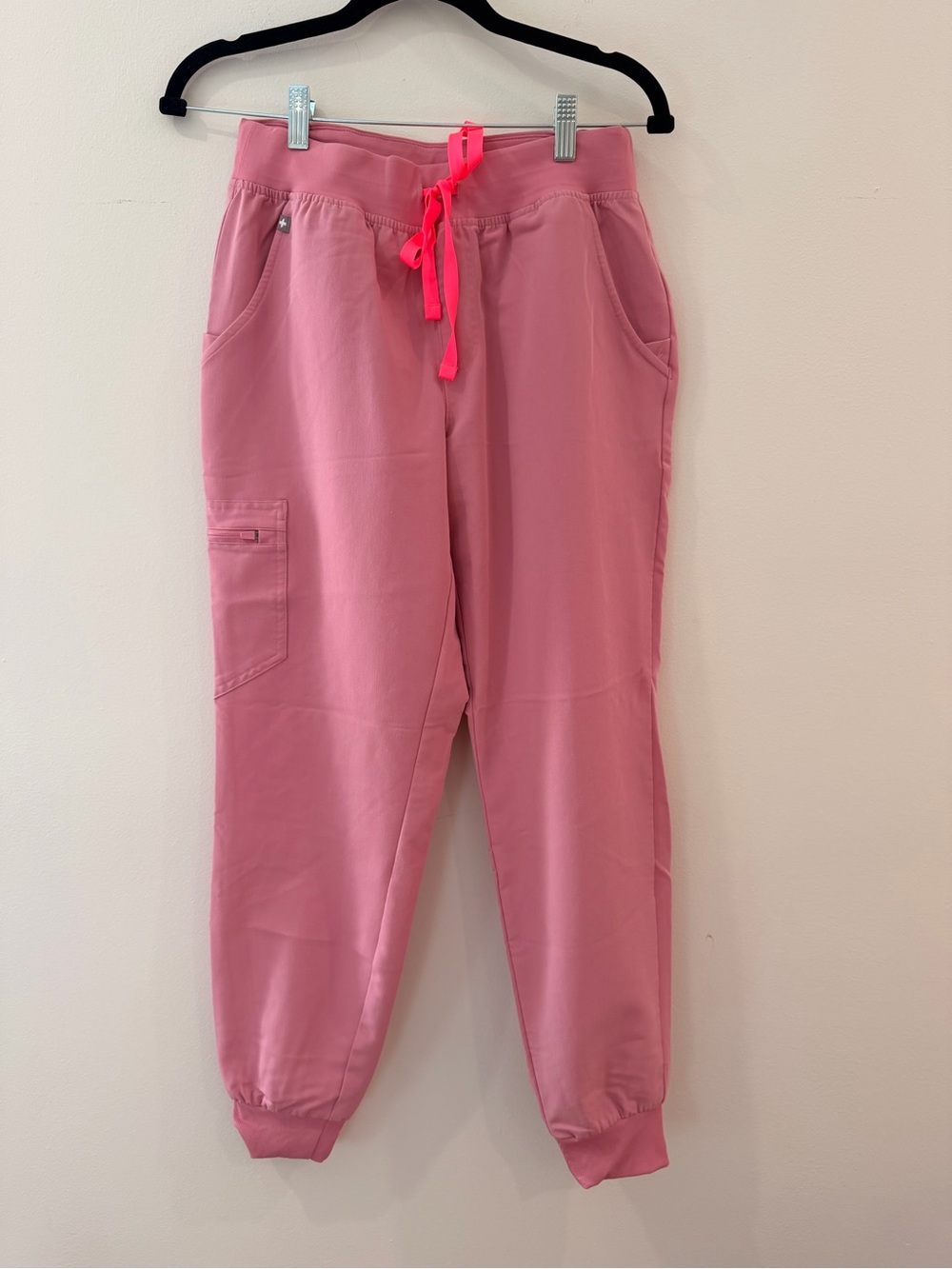 Figs Chalk Pink Zamora Jogger Pants